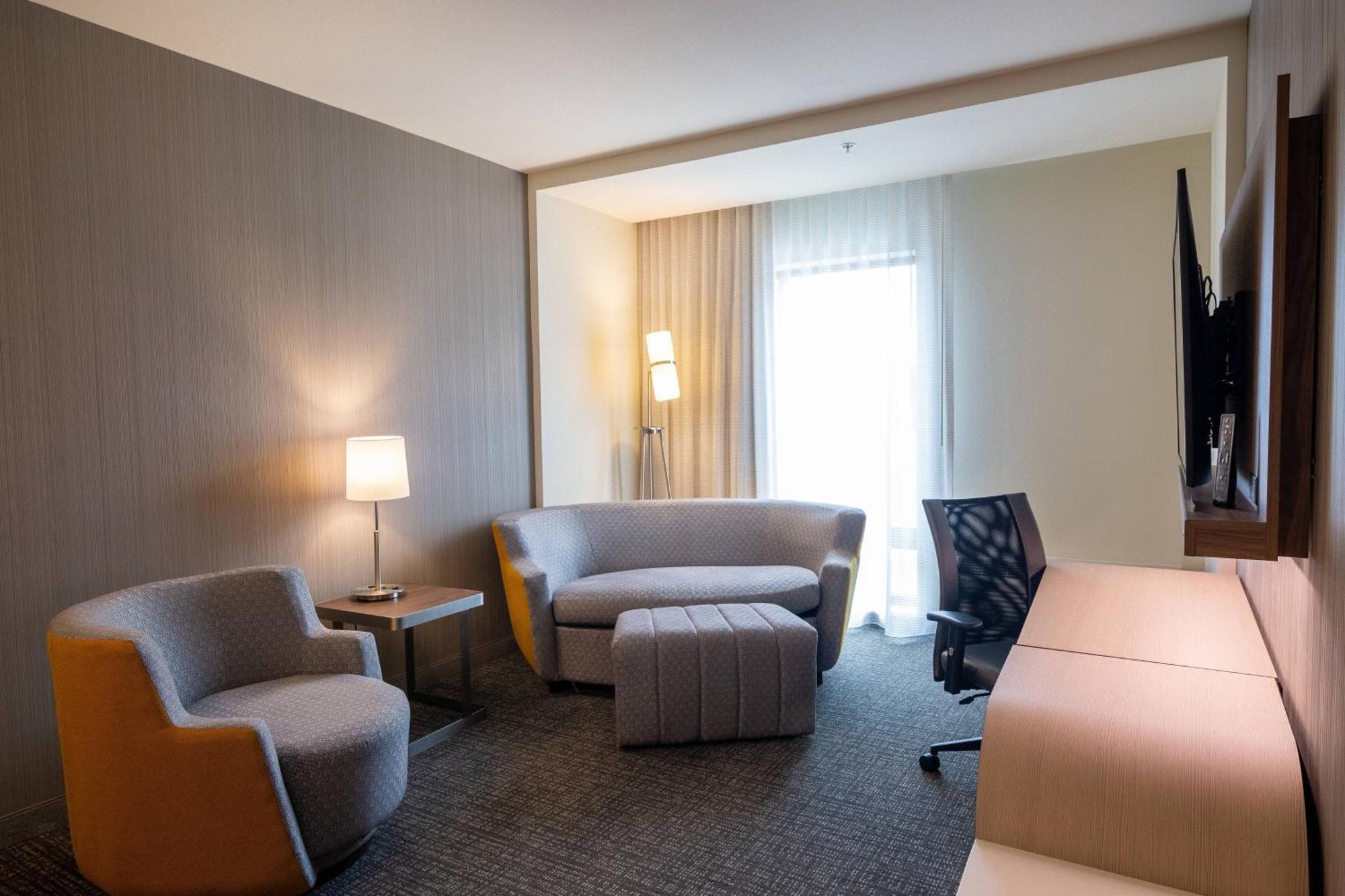 Courtyard By Marriott Cartersville Exterior photo